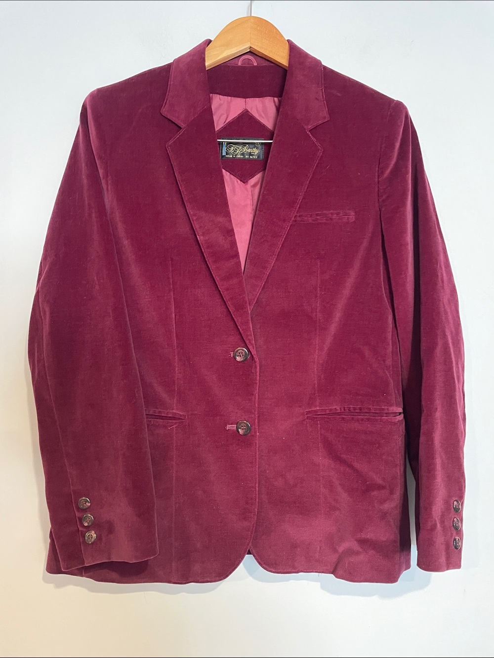 Women's Burgundy Velvet Blazer with Notch Lapel
